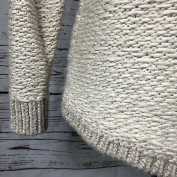 Ann Taylor Wool Blend Soft Knit Sweater Cream/Off-white/Beige S - Picture 4 of 8